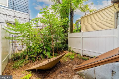 5713 Larchwood Ave, Philadelphia PA 19143-1912 exterior