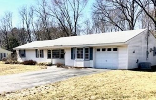 16 Princeton St, Danvers, MA 01923-1718