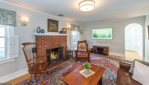 75 Valley View Dr, Morristown NJ  07960-5615 exterior