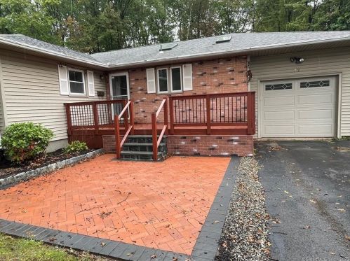 77 Northbrook Dr, Hartford CT  06117-1522 exterior