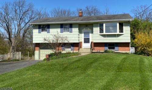 13 Linvale Rd, East Amwell Township NJ  08551-1413 exterior