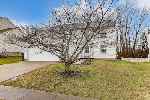 244 Essex Pl, Pataskala, OH 43062-7561