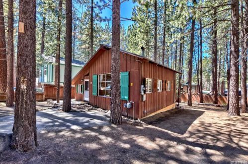 3727 Larch Ave, South Lake Tahoe CA  96150-8504 exterior