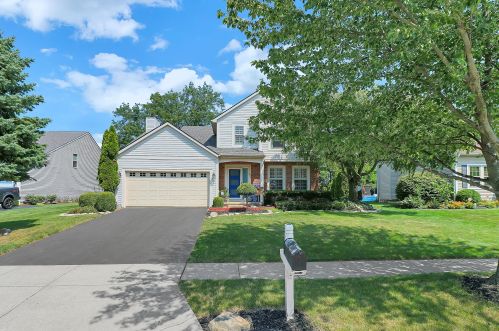 224 Bellebrooke Ct, Pataskala, OH 43062-7343