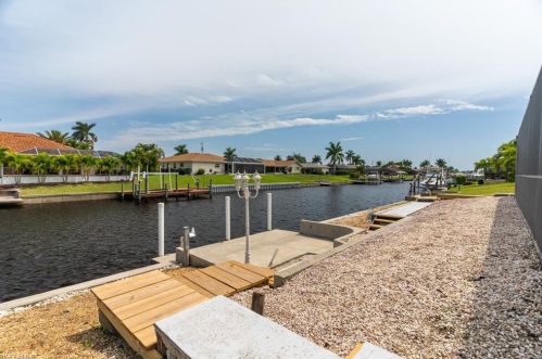 3405 16 Pl, Cape Coral FL  33909-2252 exterior