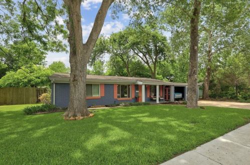 1101 Brentwood St, Austin, TX 78757-3036