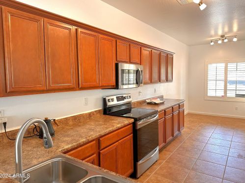11642 Mountain View Dr, Avondale AZ  85323-7602 exterior