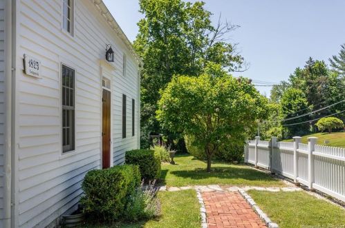 365 South St, Litchfield CT  06759-4009 exterior