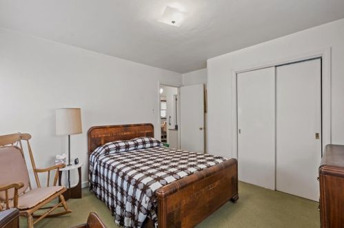 1517 Hawthorne St, Pittsburgh PA  15201-2026 exterior