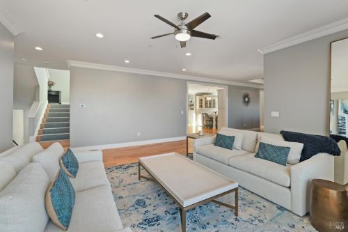 2054 Zinfandel Ct, Vacaville CA  95688-2829 exterior