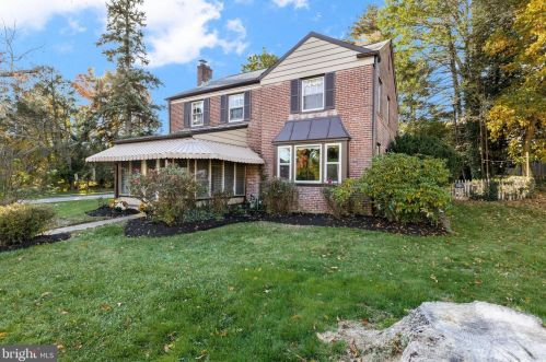 7400 Barclay Rd, Cheltenham, PA 19012-1303