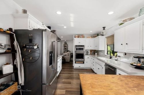 5409 Spyglass Hill Ct, Bakersfield CA 93309-2919 exterior