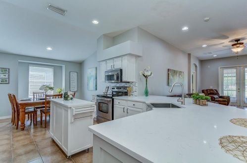 21823 Waverly Shores Ln, Land O Lakes, FL 34637-7564