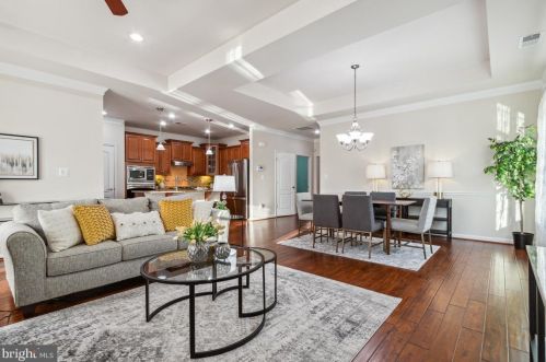 9811 Nelsons Crossing Ct, Fredericksburg, VA 22407-9248
