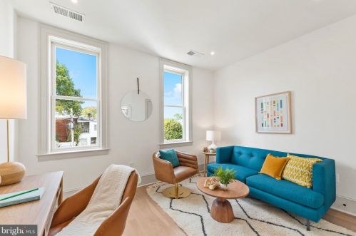 236 11th St, Washington DC  20002-6218 exterior