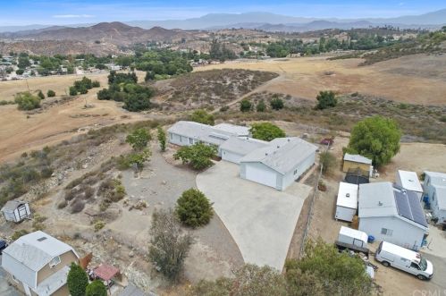 33276 Homestead Ln, Wildomar CA  92595-9169 exterior