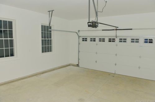 53 Brookview Cir, Bristol CT  06010 exterior