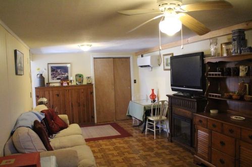 72 Cres St, Providence RI 02907-3237 exterior