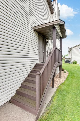 6805 Fremont Pl, Minneapolis, MN 55430-1583
