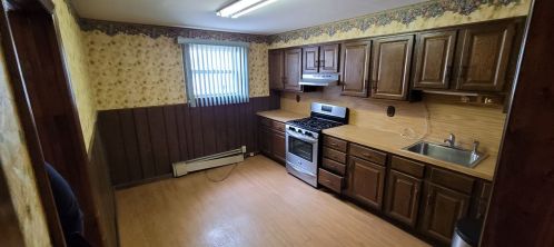 61 49th St, Bayonne NJ  07002-4015 exterior