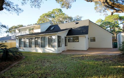 61 Lake Lorraine Cir, Shalimar FL  32579-1617 exterior