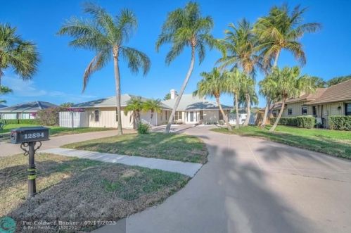12894 Normandy Way, West Palm Beach, FL 33410-1411