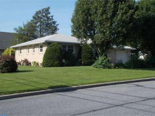 801 Skyline Dr, Lebanon, PA 17046-8247