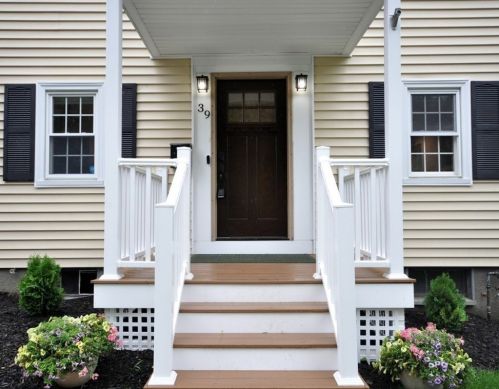 39 Oak Hill Dr, Arlington, MA 02474-2914