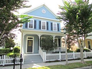 818 Lake Evalyn Dr, Kissimmee FL  34747-4803 exterior