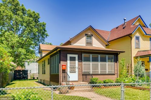 2422 24th St, Minneapolis, MN 55405-2321