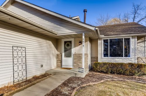 9874 Brookview Rd, Saint Paul, MN 55125-8571