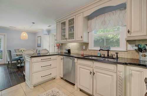 963 Governors Ct, Mount Pleasant SC  29464-9257 exterior