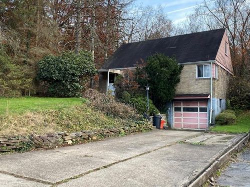 9814 Glendale Rd, Pittsburgh, PA 15235-1609