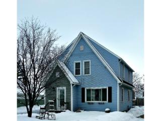 845 6th St, Menasha WI  54952-2809 exterior