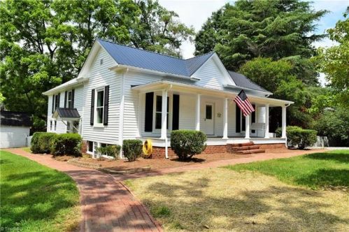108 Wilson St, Ellisboro NC  27025-1649 exterior