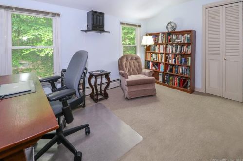 23 Mayflower Dr, Wilton CT  06897-1003 exterior