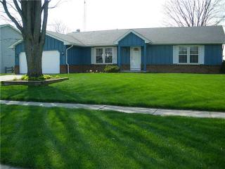 2432 Winding Creek Dr, Maumee, OH 43537-1034