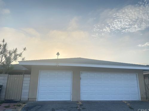 2685 Dell St, Orange, CA 92865-2110