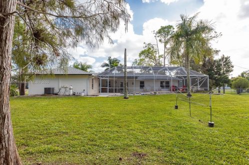 16745 Wiltshire Dr, Town Of Loxahatchee Groves FL  33470-4060 exterior