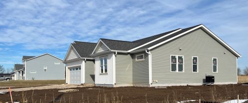 364 Crestview Ln, Lake Mills, WI 53551-1956