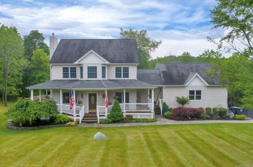 101 County Route 51, Camp Bell Hall, NY 10916-2923