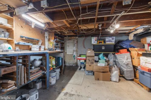 419 Derstine Ave, Lansdale PA 19446-3536 exterior