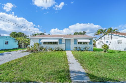 5889 Bimini Cir, West Palm Beach, FL 33407-1733
