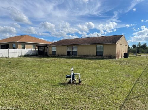 4102 30 St, Lehigh Acres FL 33976-3827 exterior