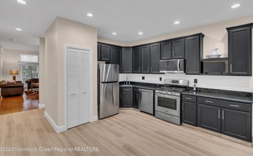 54 Riva Blvd, Bricktown, NJ 08723-7980
