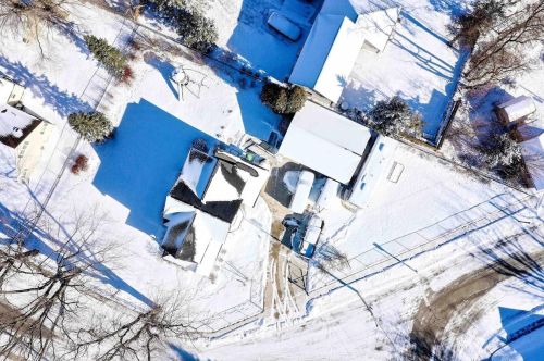 124 Columbia St, Chilton WI  53014-1418 exterior