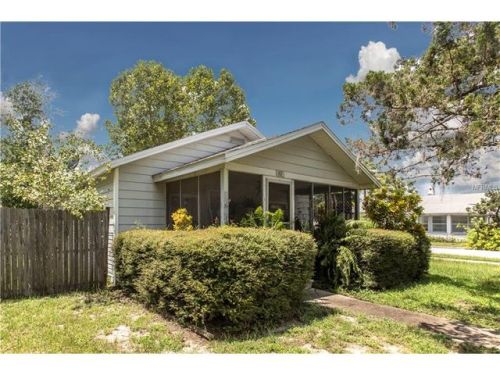 421 Barrow Ave, Tavares, FL 32778-3003