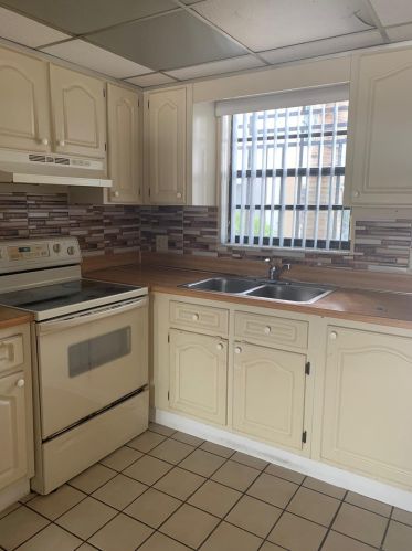 5774 26th Ave, Hialeah, FL 33016-4099