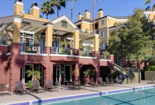 35 Via Lucca, Irvine CA  92612-1696 exterior