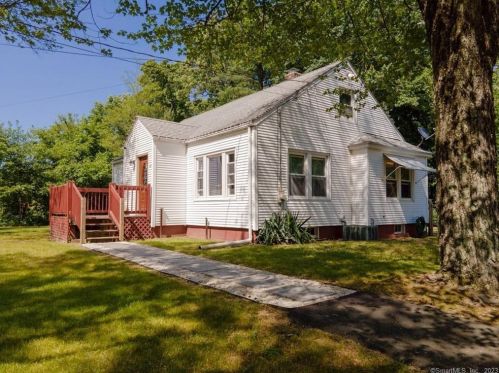 26 Yosky Rd, East Windsor, CT 06016-9525